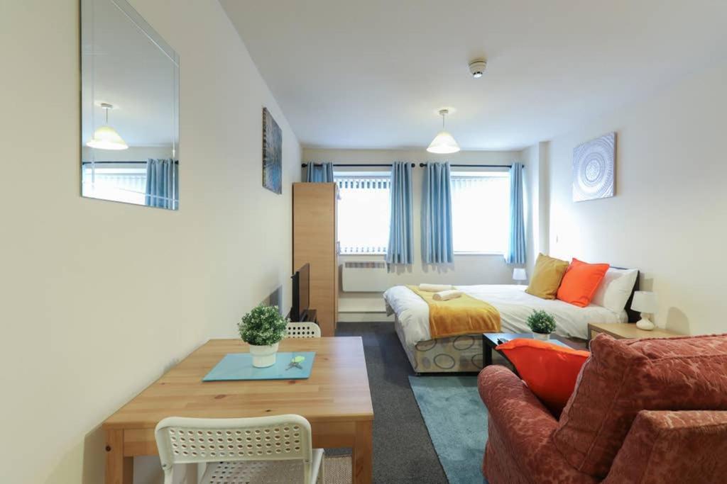 Apartment 104 Olicana House Bradford (West Yorkshire)